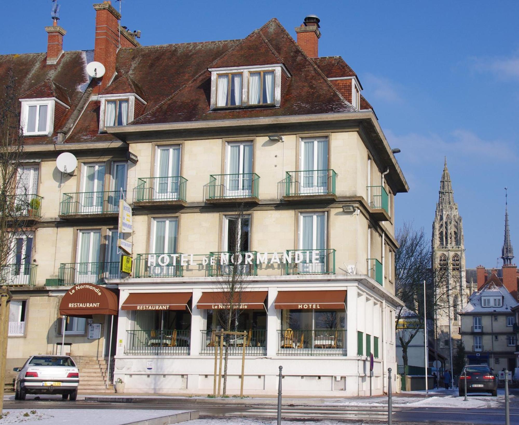 Logis Hotel & Restaurant - Le Normandie コドゥベック・アン・コー エクステリア 写真