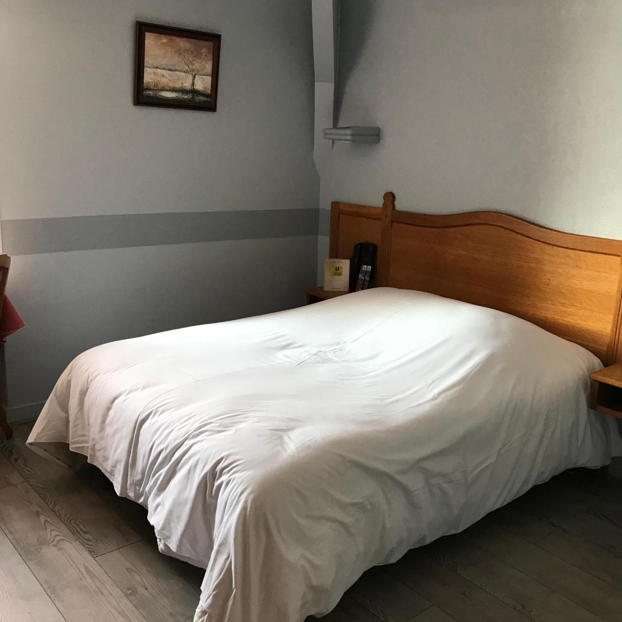 Logis Hotel & Restaurant - Le Normandie コドゥベック・アン・コー エクステリア 写真